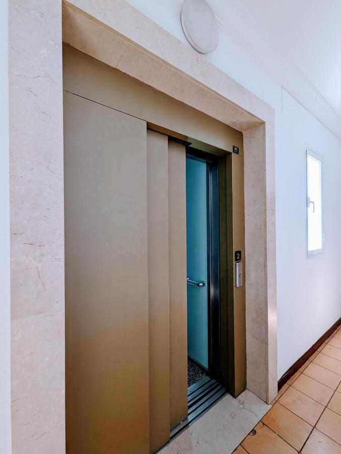 M-Odern Apartment Seville Ngoại thất bức ảnh